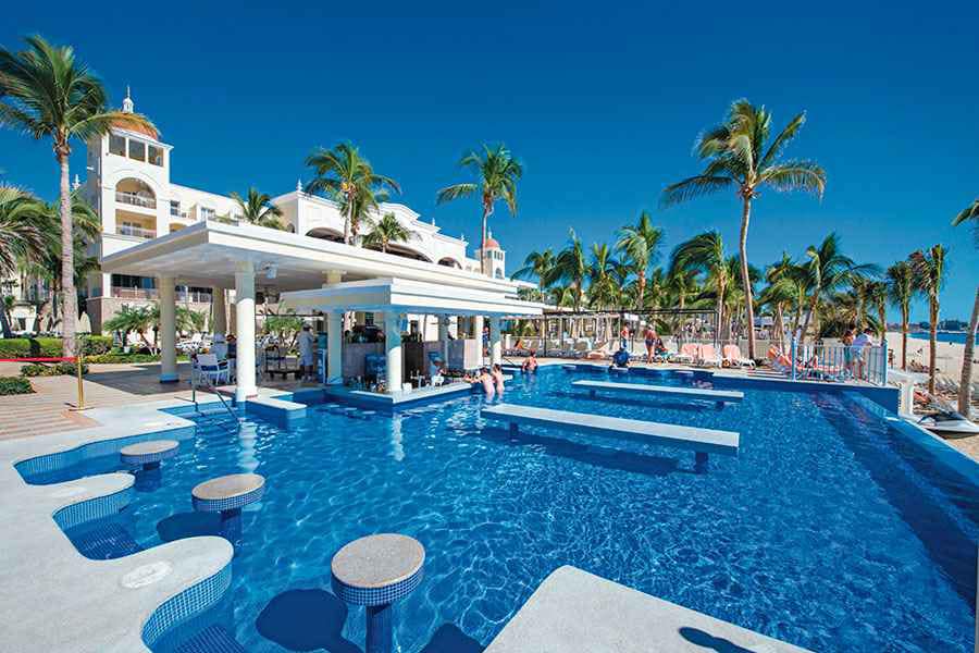CABO GROUP TRIP 2023